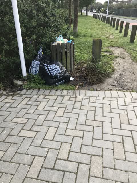 Rubbish/Recycling, a report photo