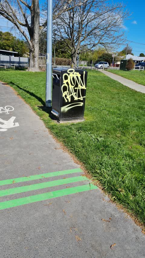 Graffiti, a report photo