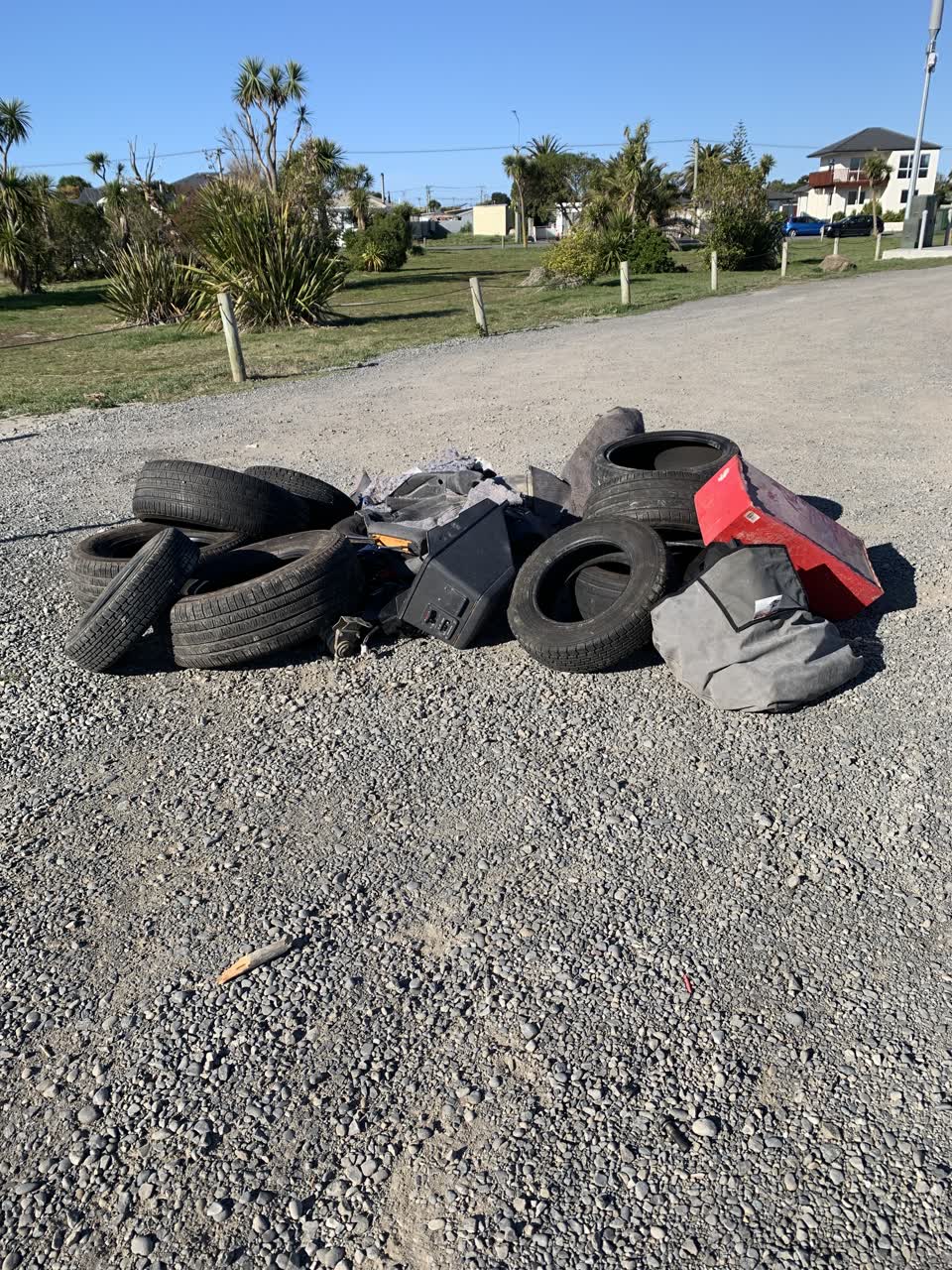 The photograph attached to this rubbish/recycling report