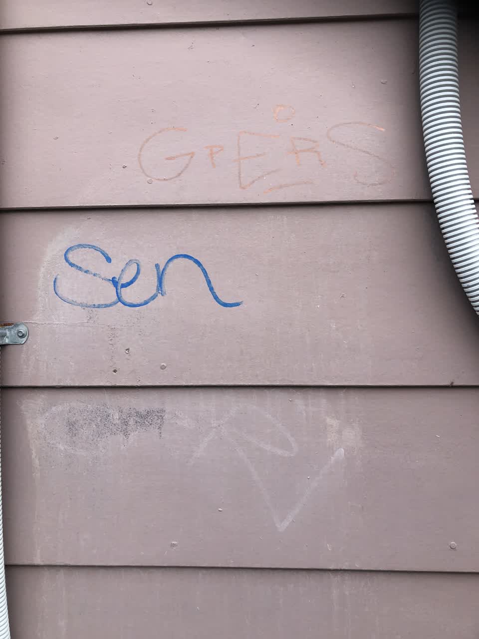 The photograph attached to this graffiti report