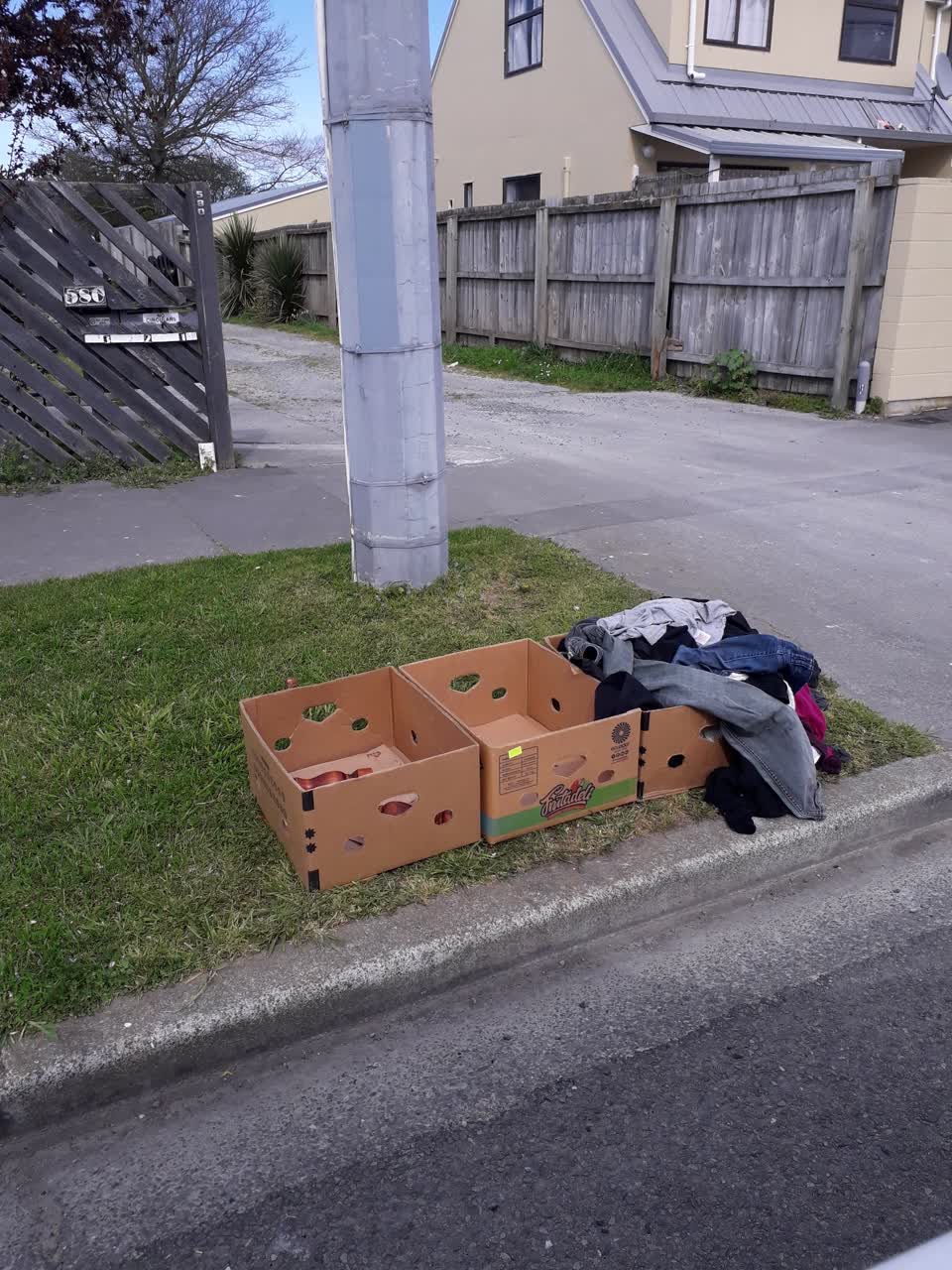 The photograph attached to this rubbish/recycling report