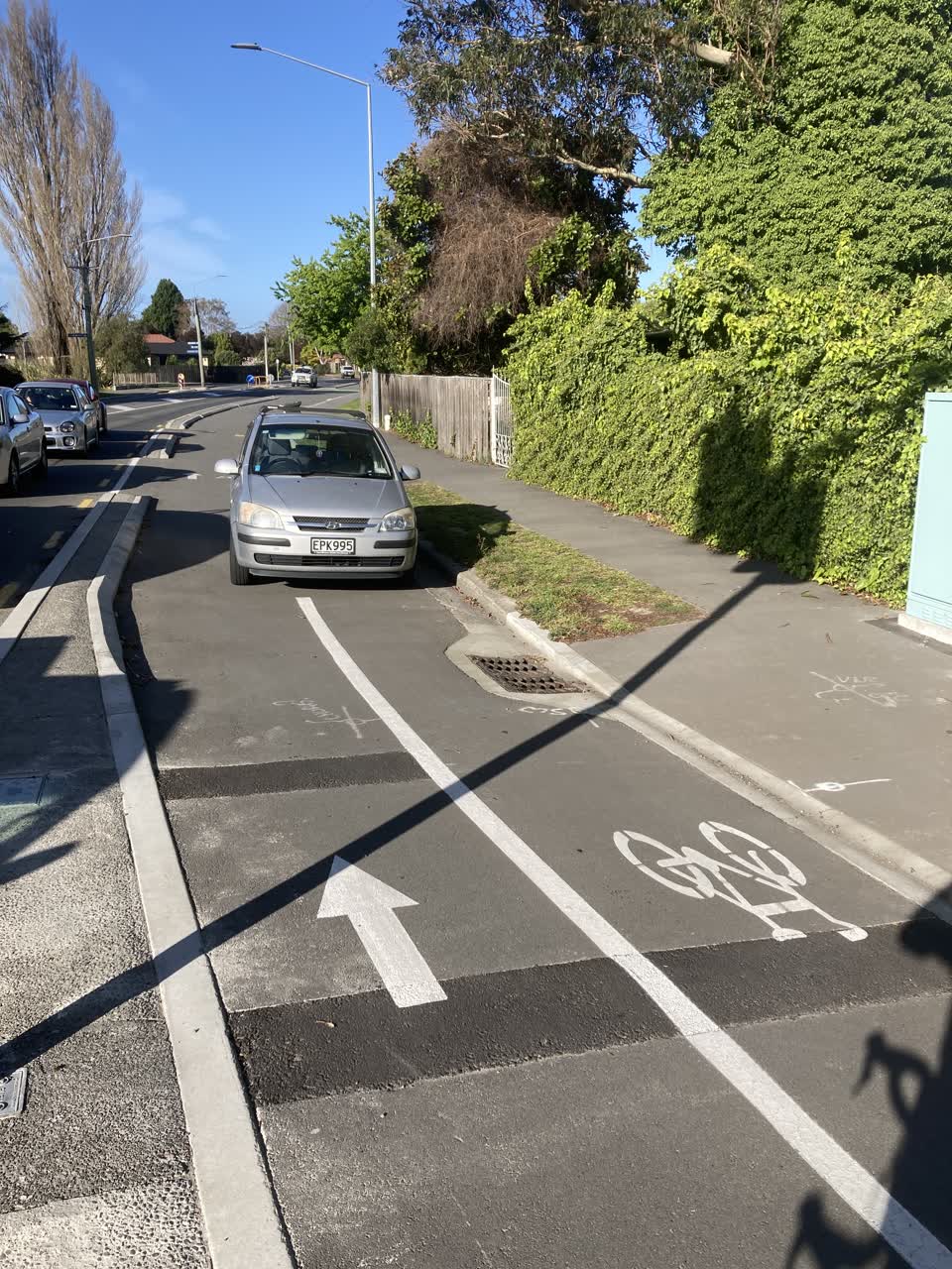 The photograph attached to this roading/streets report