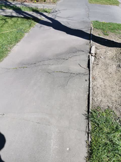 Roading/Streets, a report photo