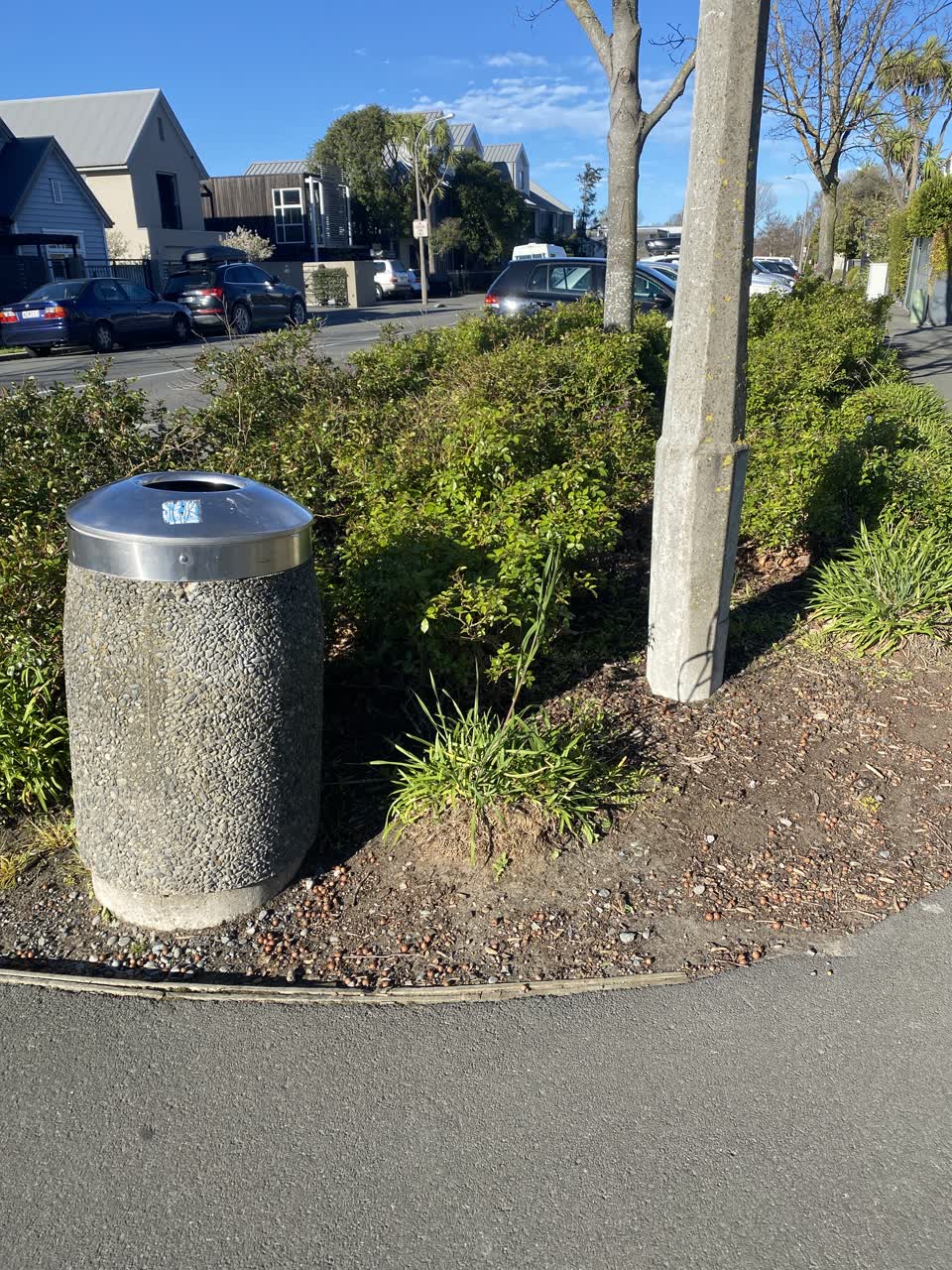 The photograph attached to this roading/streets report