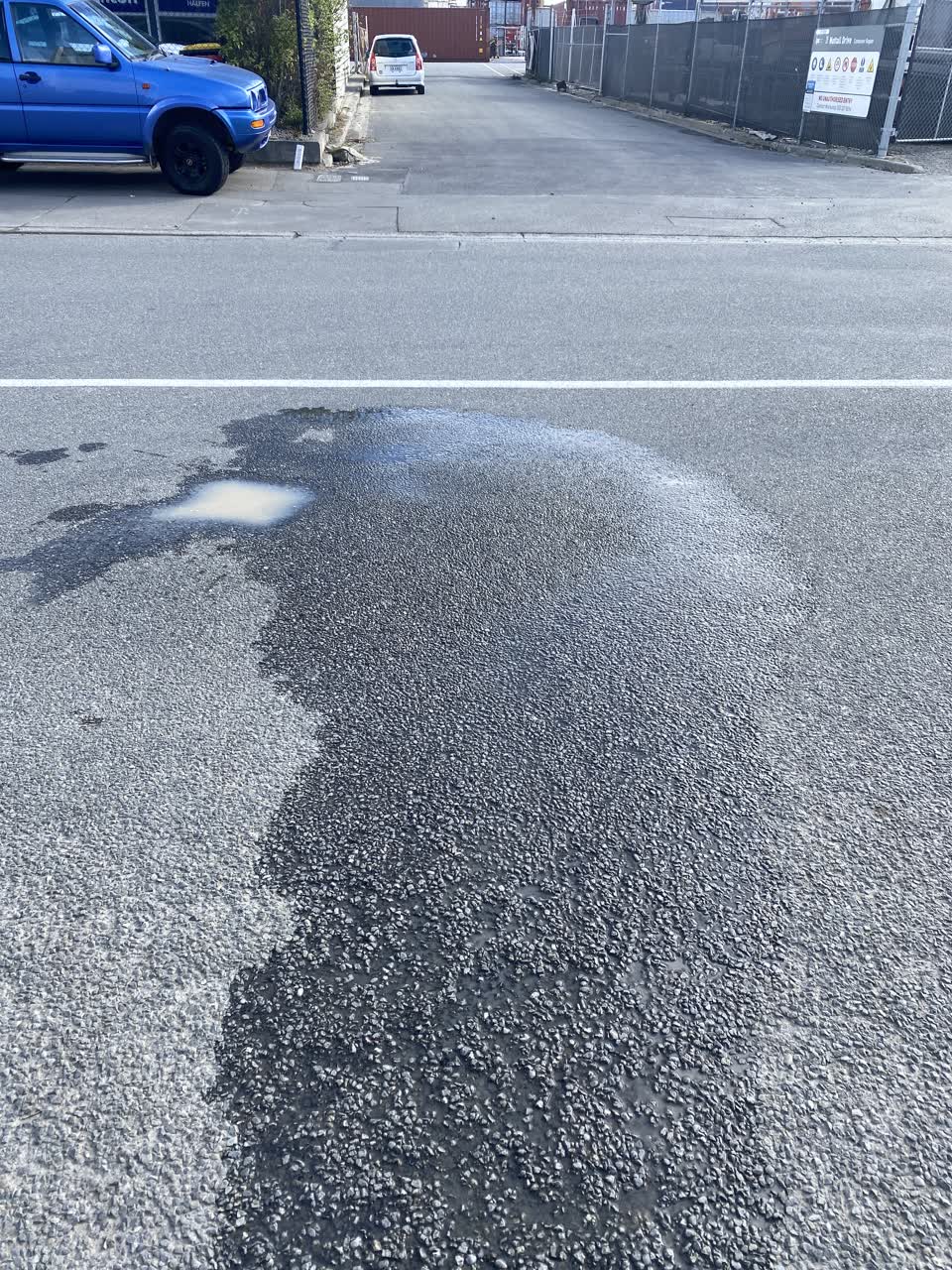 The photograph attached to this roading/streets report