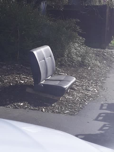 Rubbish/Recycling, a report photo