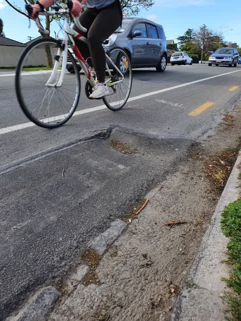 Roading/Streets, a report photo