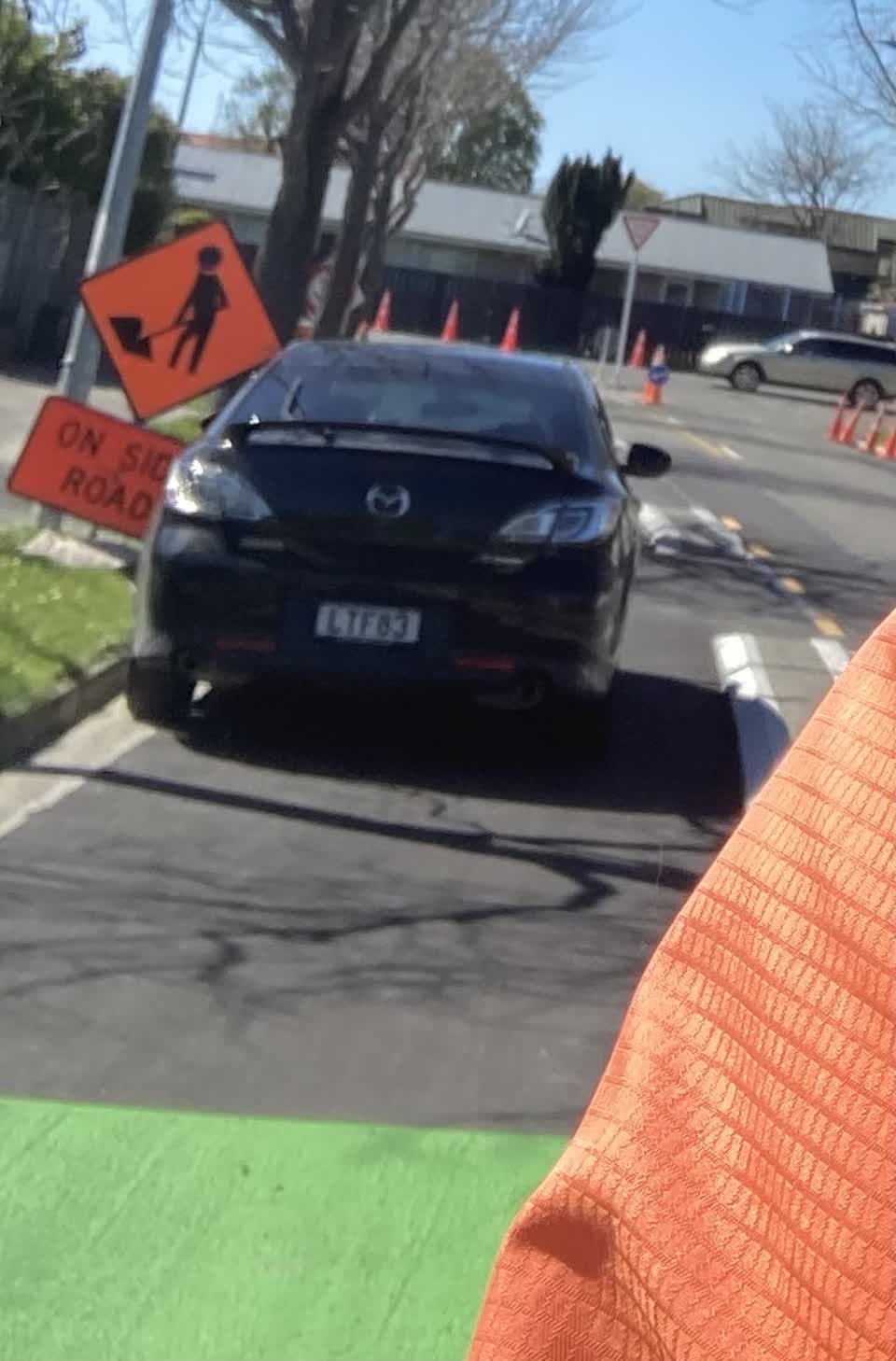 The photograph attached to this roading/streets report