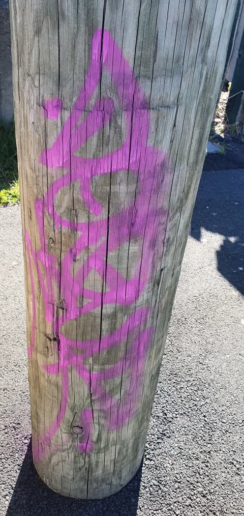 Graffiti, a report photo