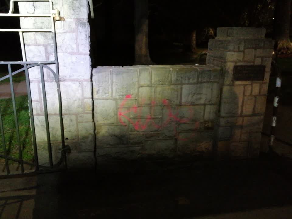 The photograph attached to this graffiti report