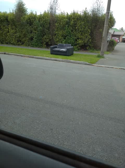 Rubbish/Recycling, a report photo
