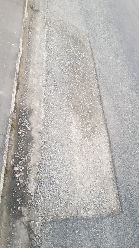 Roading/Streets, a report photo