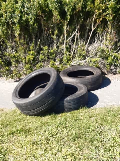 Rubbish/Recycling, a report photo