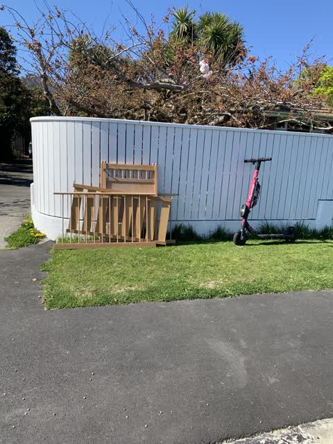 Rubbish/Recycling, a report photo