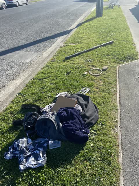 Rubbish/Recycling, a report photo