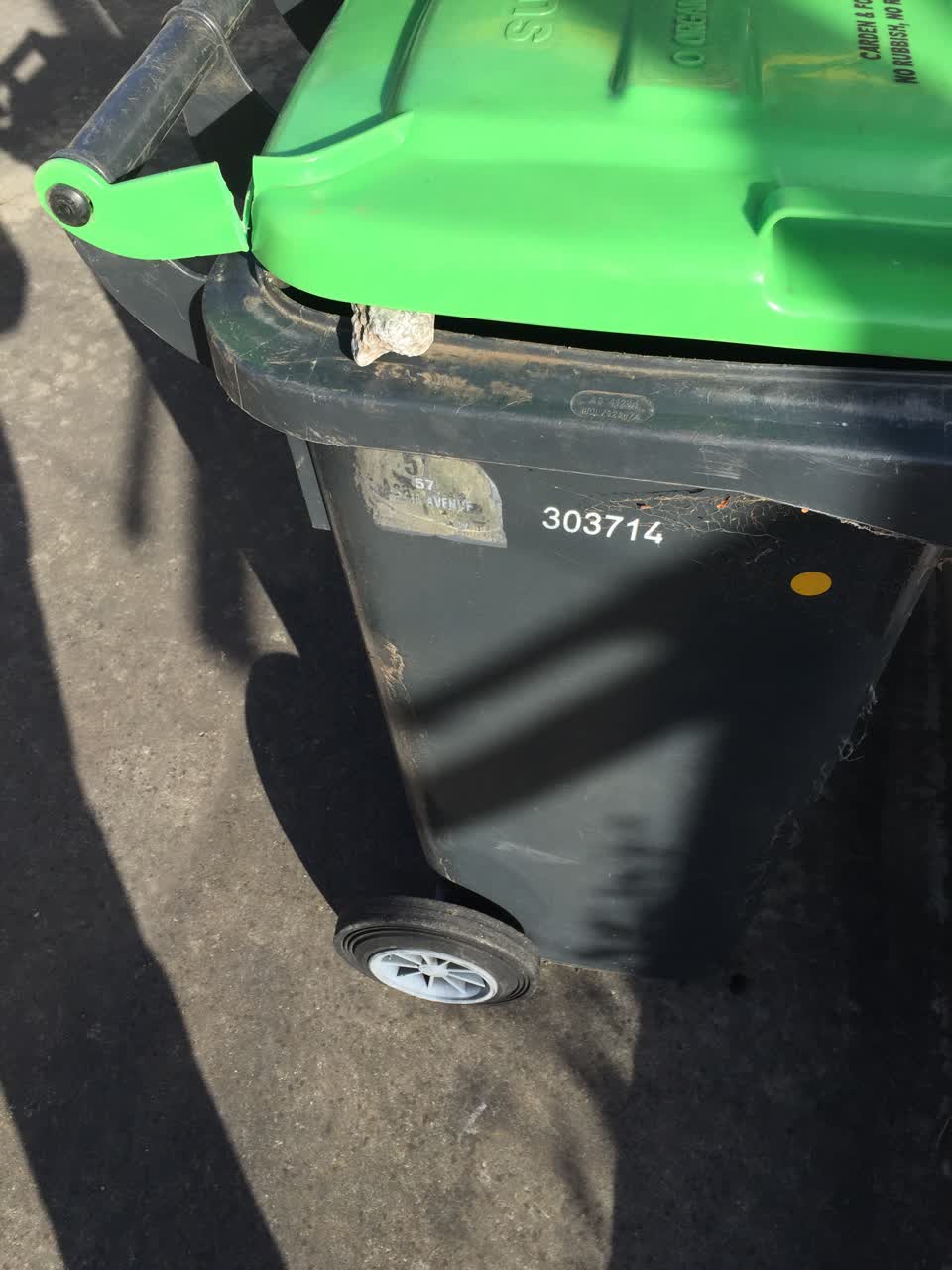 The photograph attached to this rubbish/recycling report