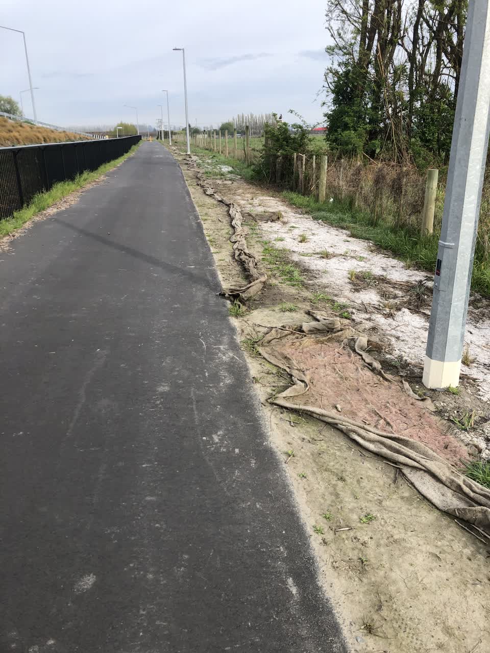 The photograph attached to this roading/streets report