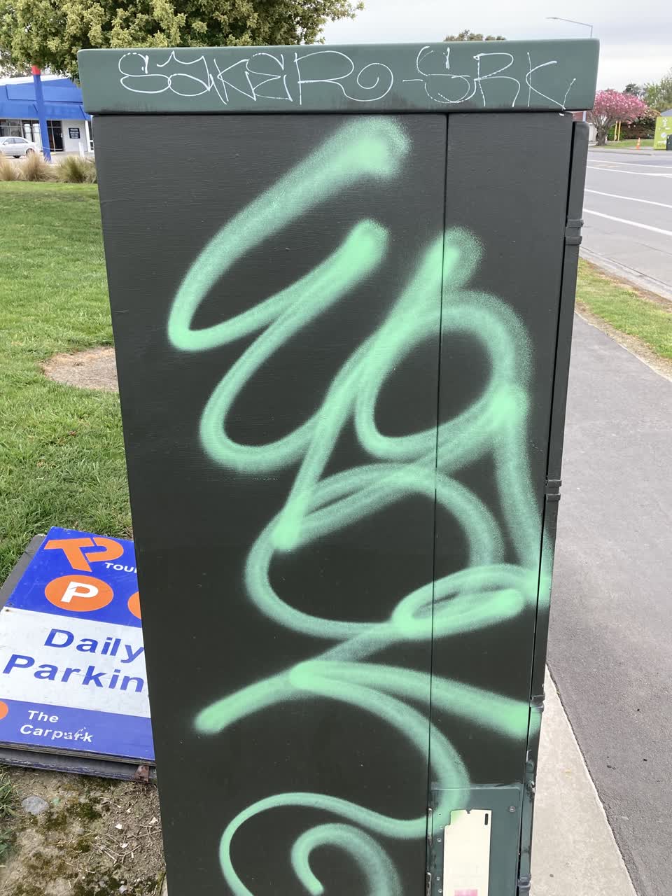 The photograph attached to this graffiti report