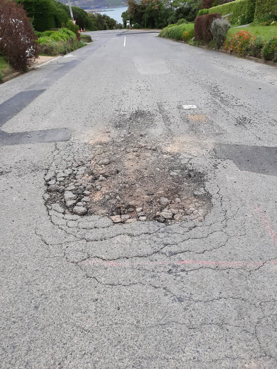 The photograph attached to this roading/streets report