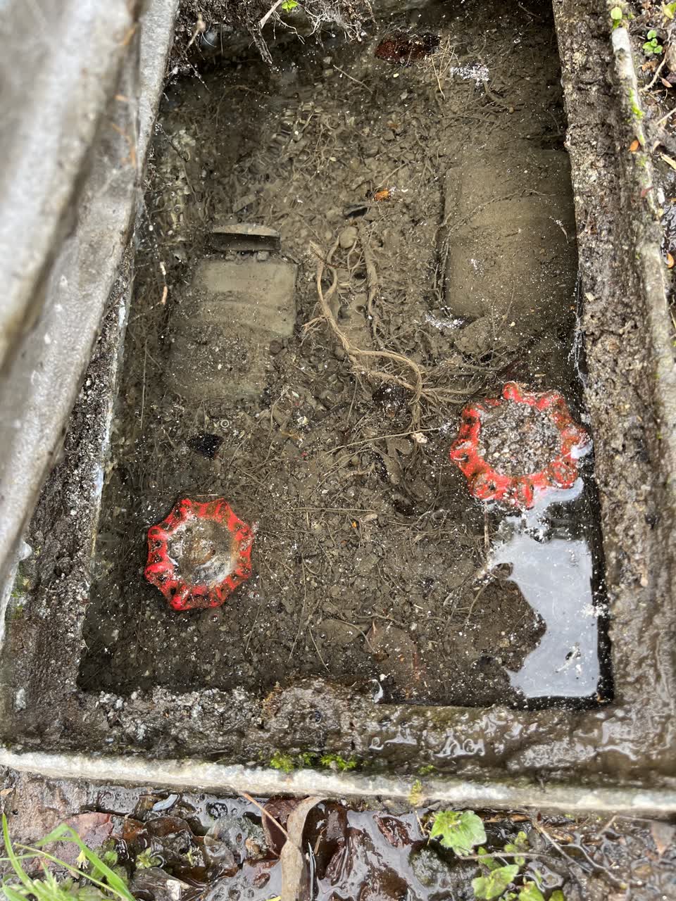 The photograph attached to this water supply report