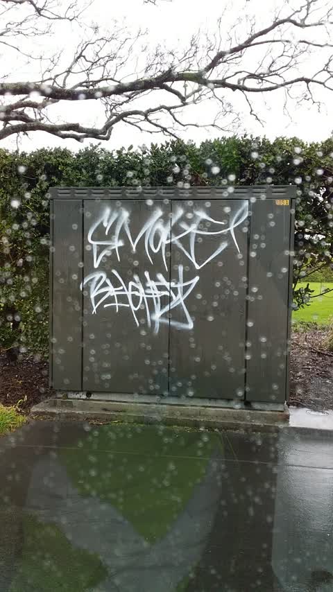 Graffiti, a report photo