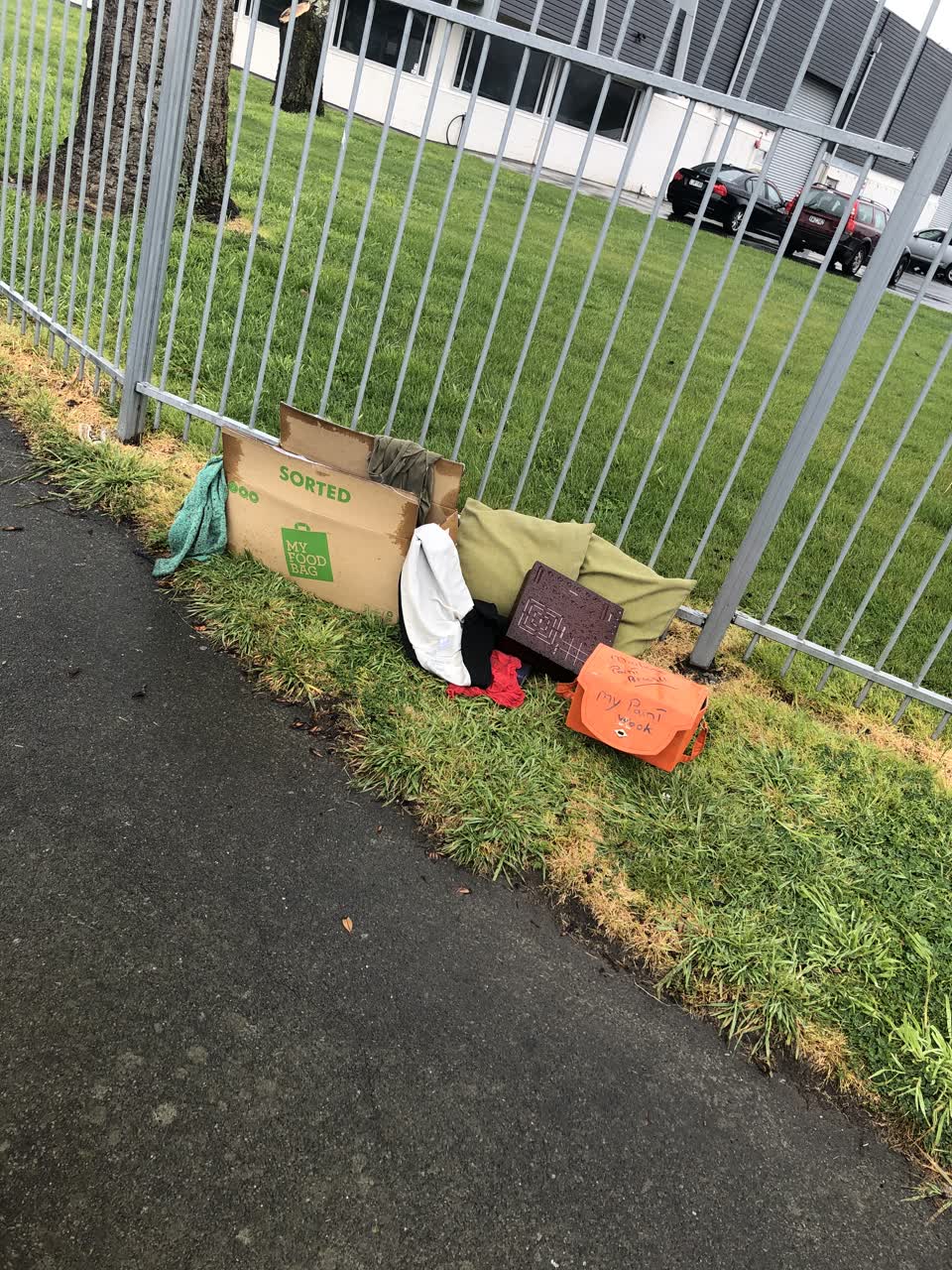 The photograph attached to this rubbish/recycling report