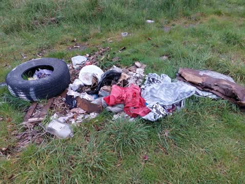 Rubbish/Recycling, a report photo