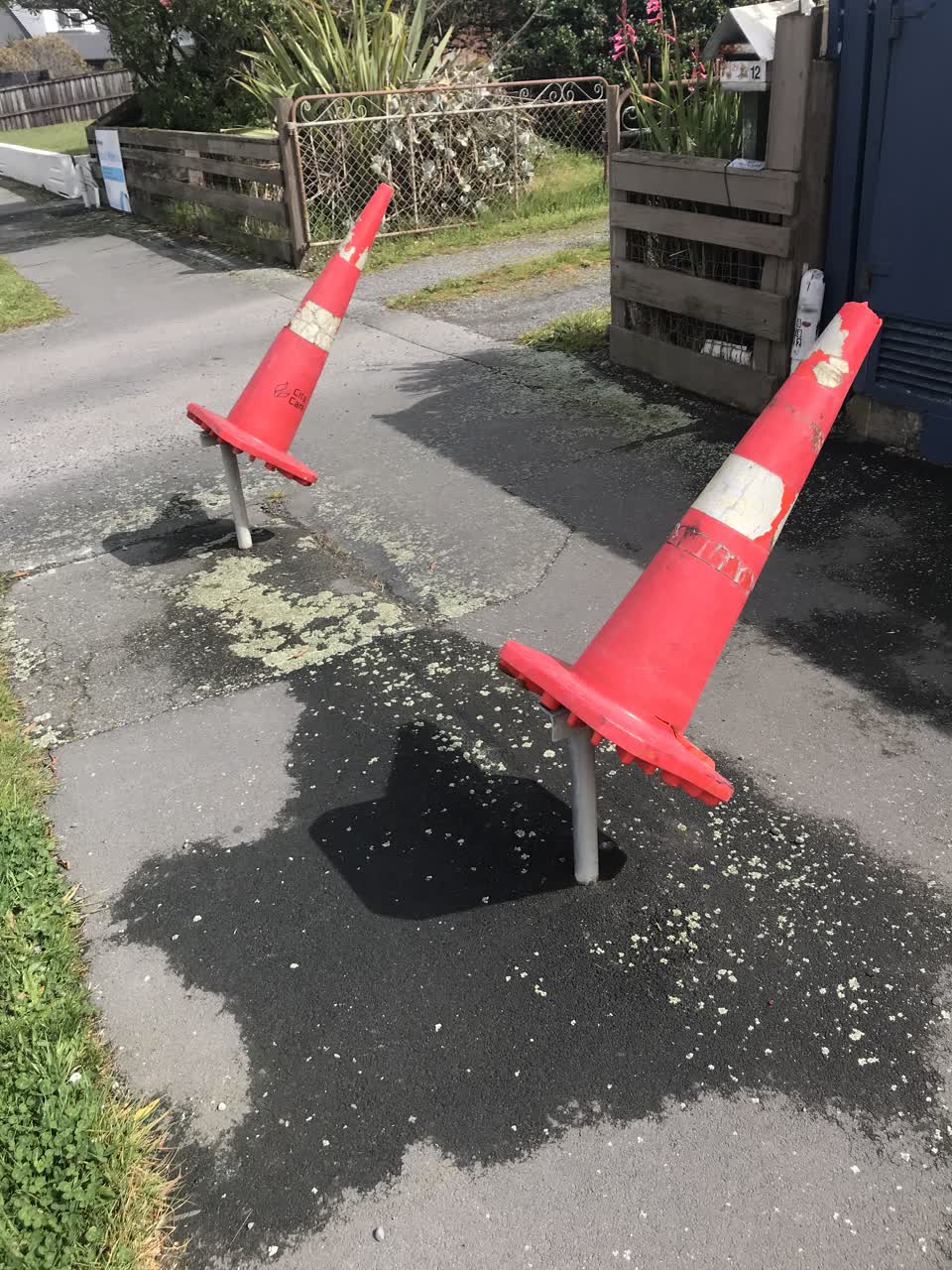 The photograph attached to this roading/streets report