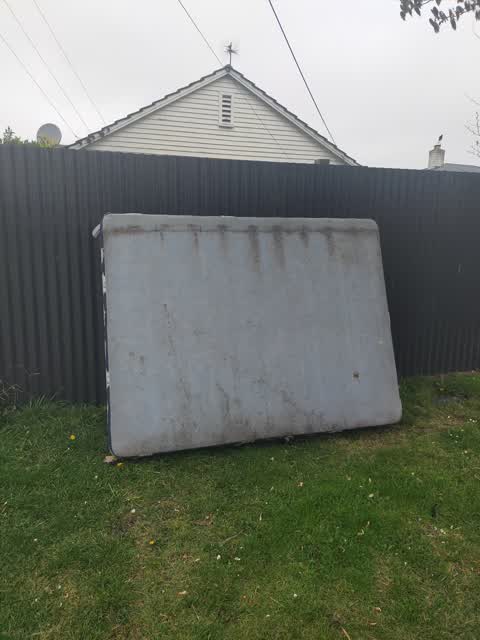 Rubbish/Recycling, a report photo