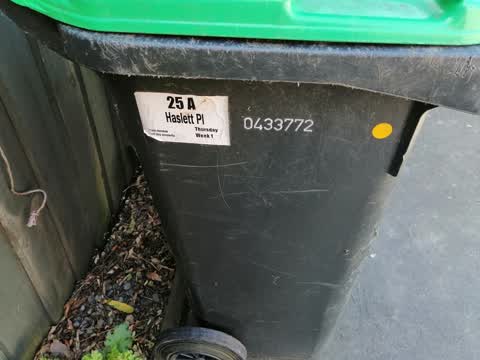Rubbish/Recycling, a report photo