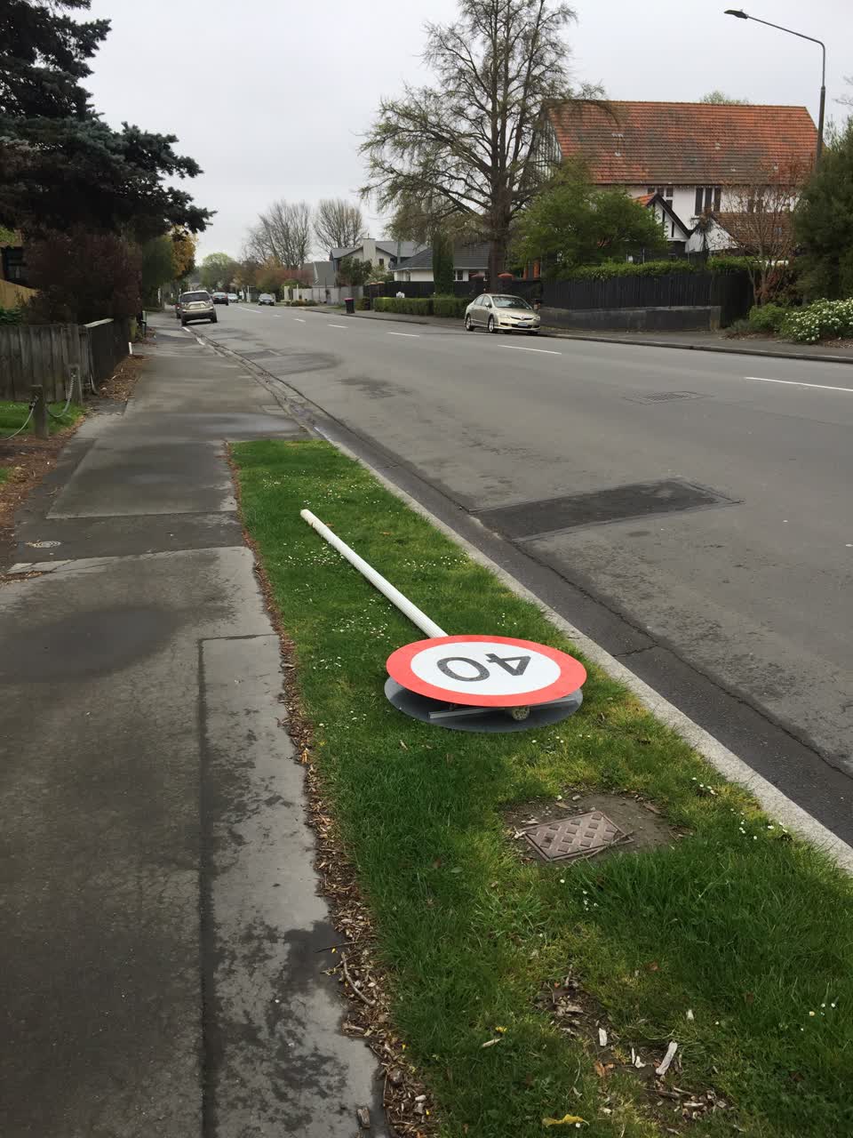 The photograph attached to this roading/streets report
