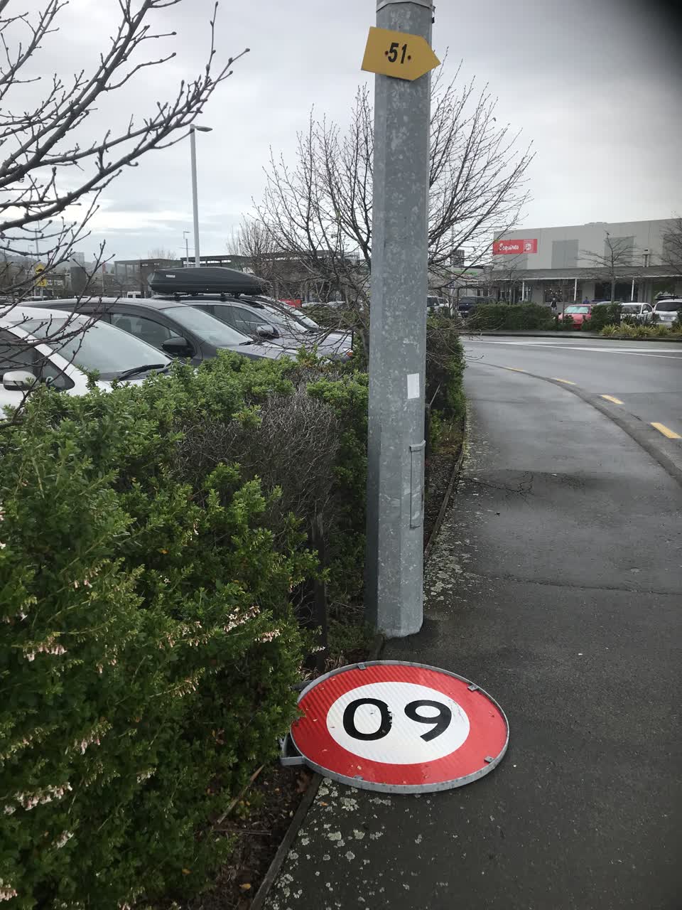 The photograph attached to this roading/streets report