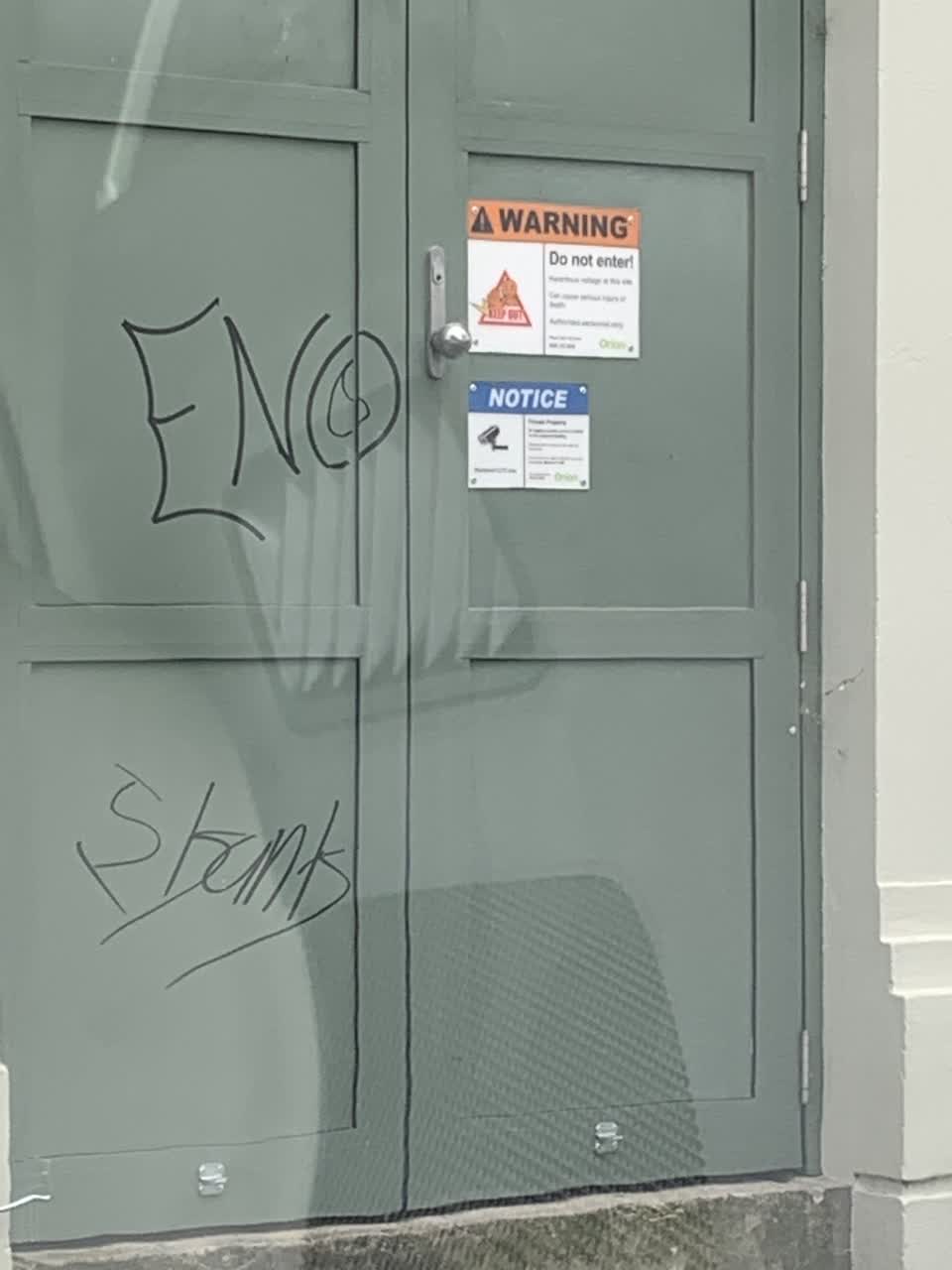 The photograph attached to this graffiti report
