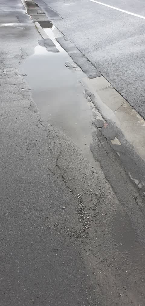 Roading/Streets, a report photo