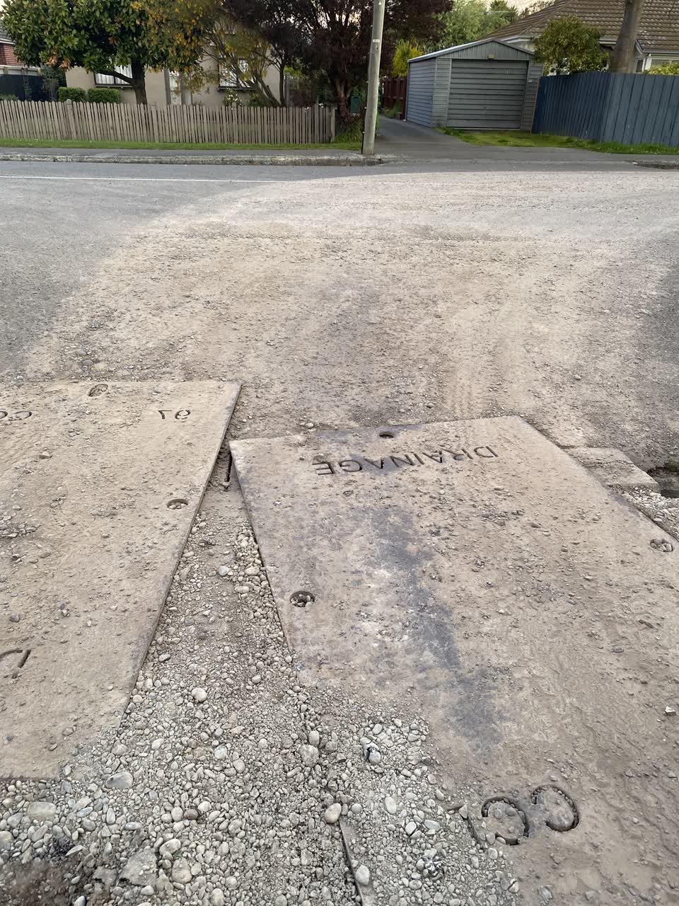 The photograph attached to this roading/streets report