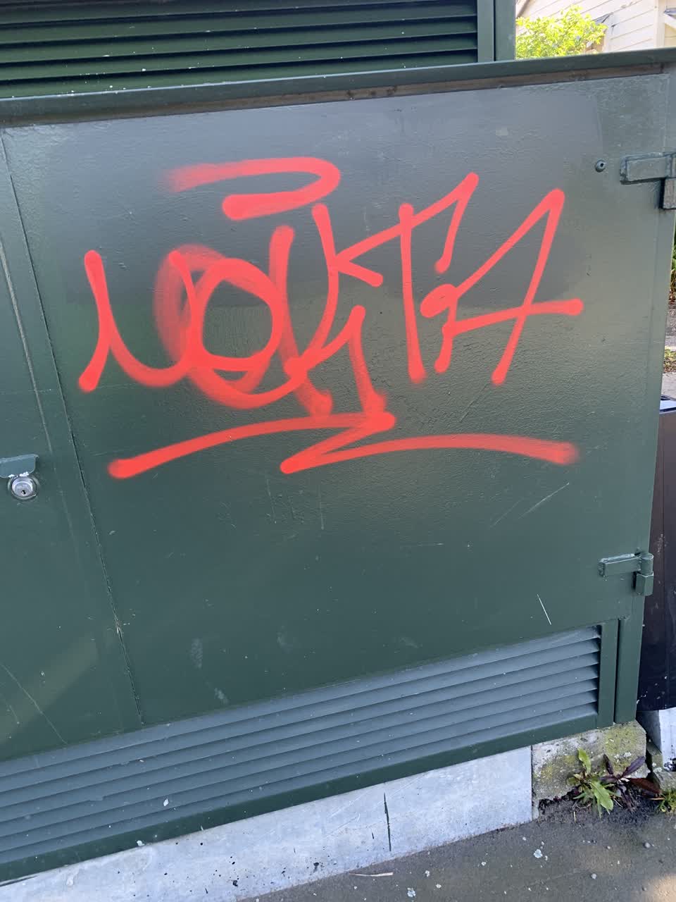 The photograph attached to this graffiti report