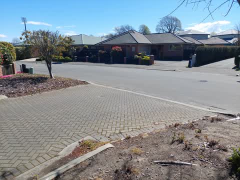 Roading/Streets, a report photo