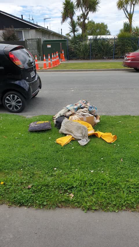 Rubbish/Recycling, a report photo