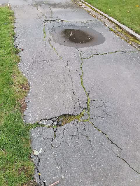 Roading/Streets, a report photo