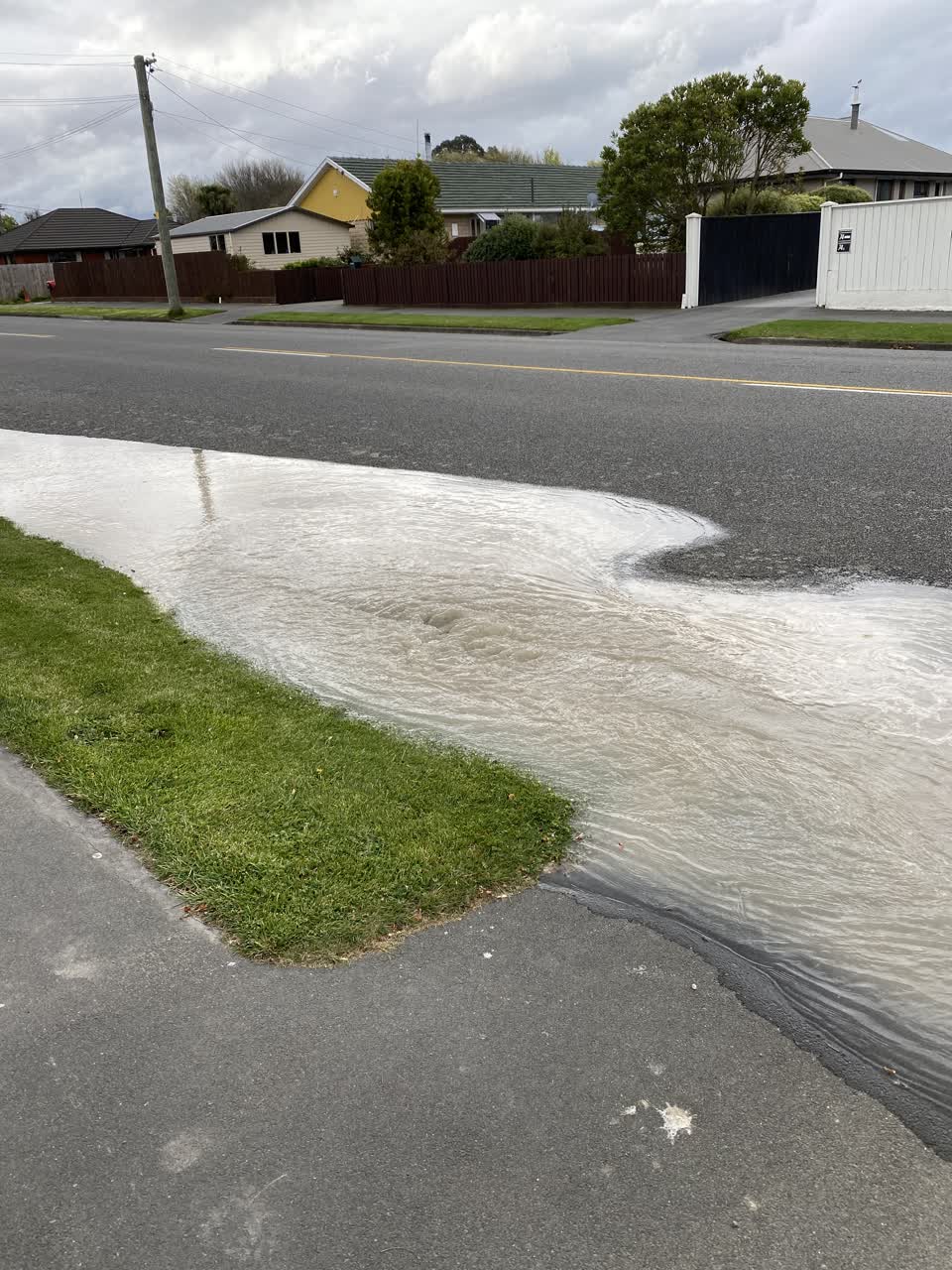 The photograph attached to this sewer - general report