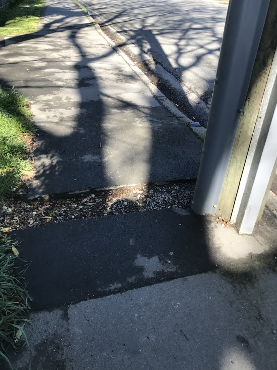 The photograph attached to this roading/streets report