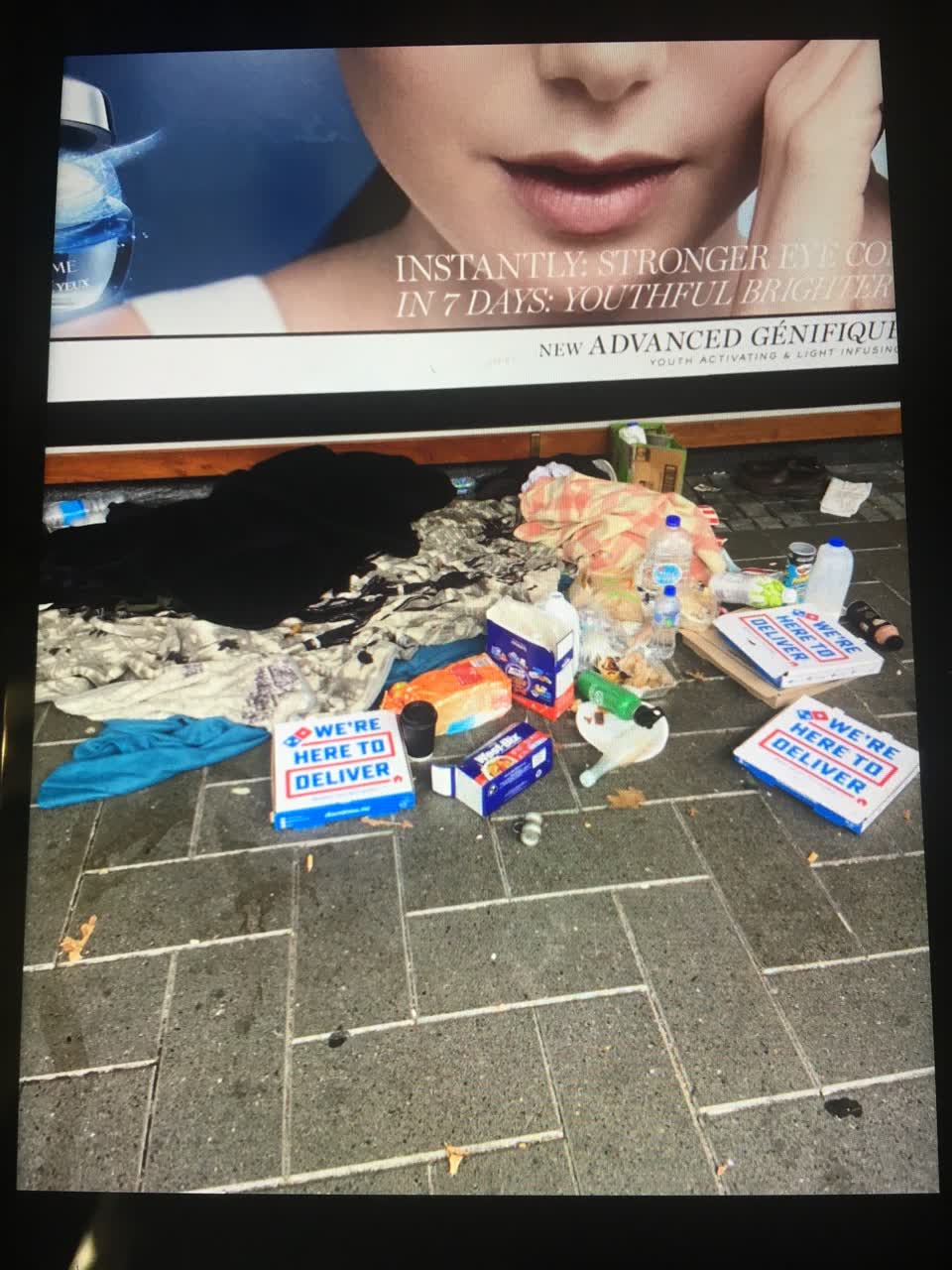 The photograph attached to this rubbish/recycling report