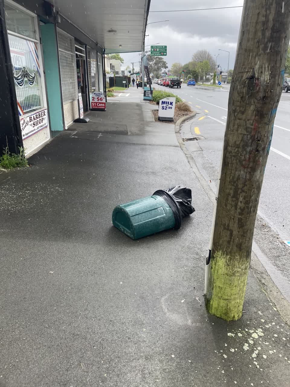 The photograph attached to this rubbish/recycling report