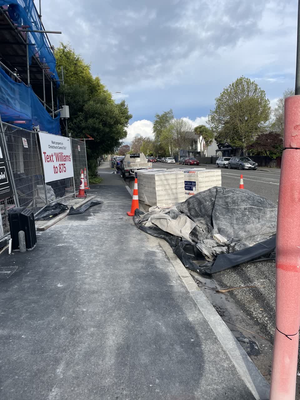 The photograph attached to this roading/streets report