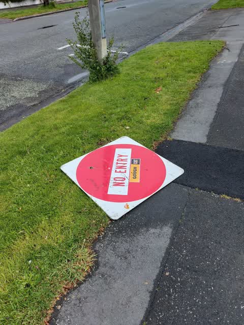 Roading/Streets, a report photo