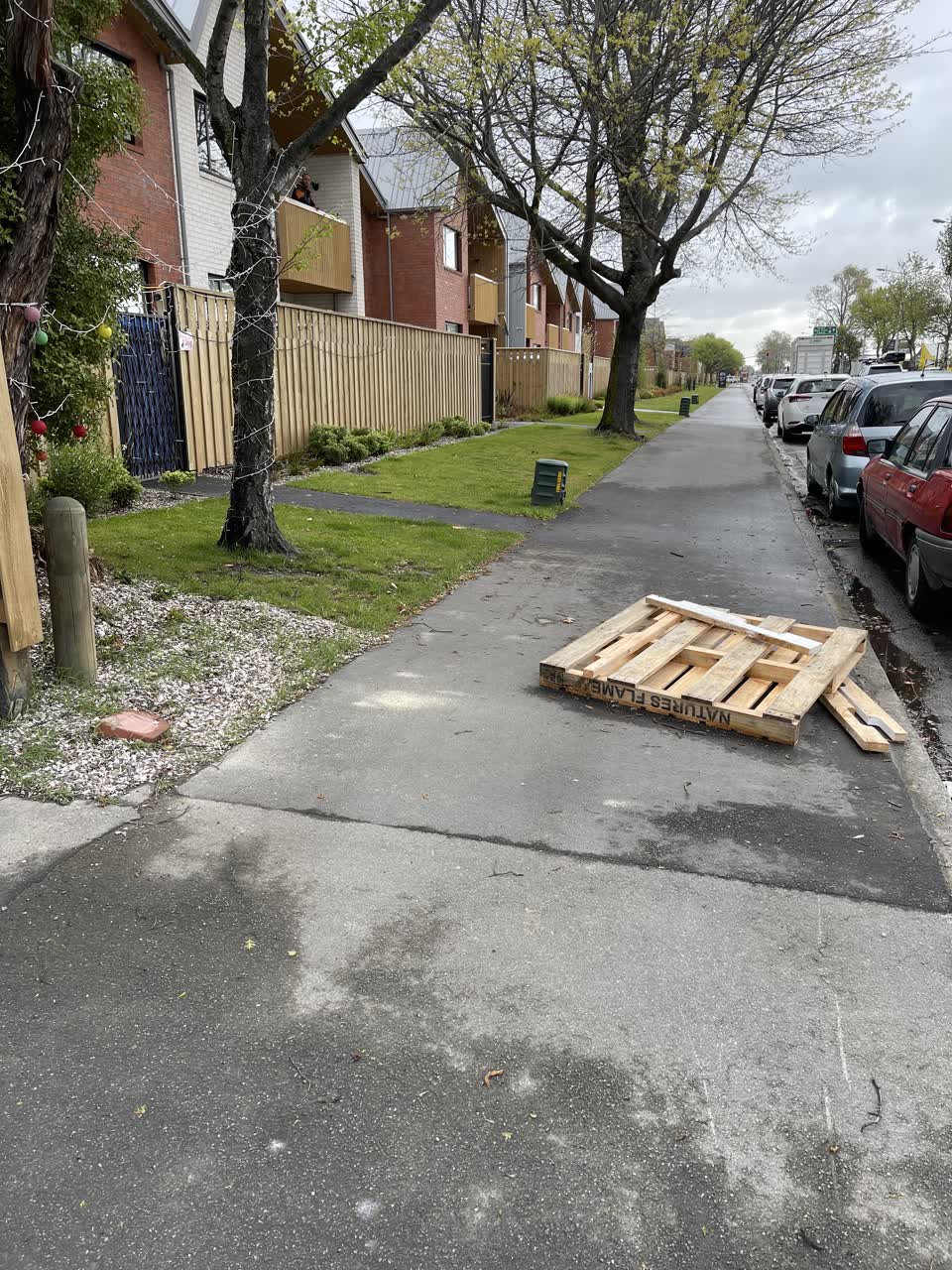The photograph attached to this roading/streets report