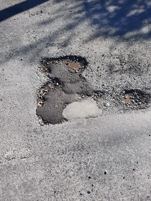 Roading/Streets, a report photo