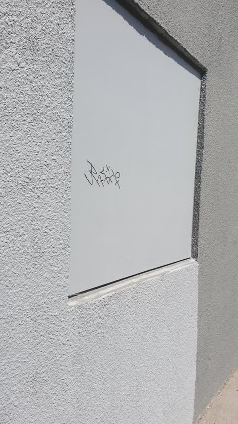 Graffiti, a report photo
