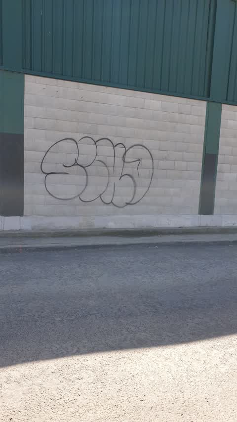 Graffiti, a report photo