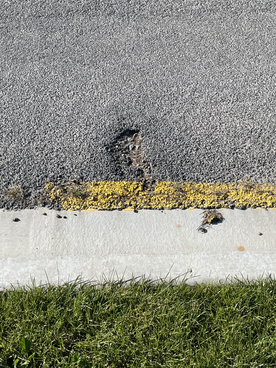 The photograph attached to this roading/streets report